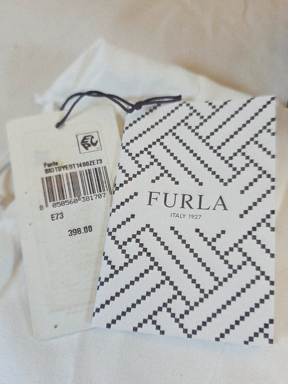 Furla x Hello Kitty Metropolis Mini Leather Crossbody Bag White Blue. Dust Bag - Picture 5 of 9